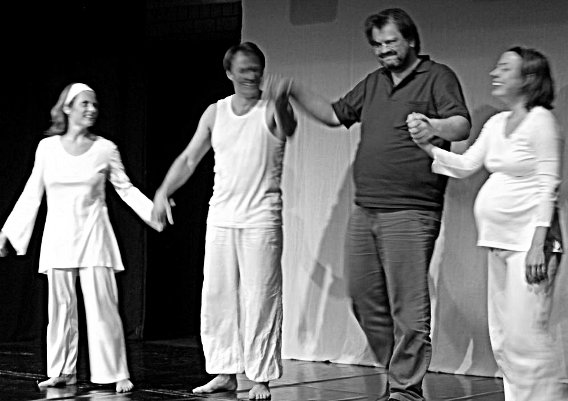 Premiere KlangBildKrper im Theater Augenblick, Wrzburg, 2009-04-26. Heike Kernbach, Christof Gan, Stefan Hetzel, Andrea Kneis